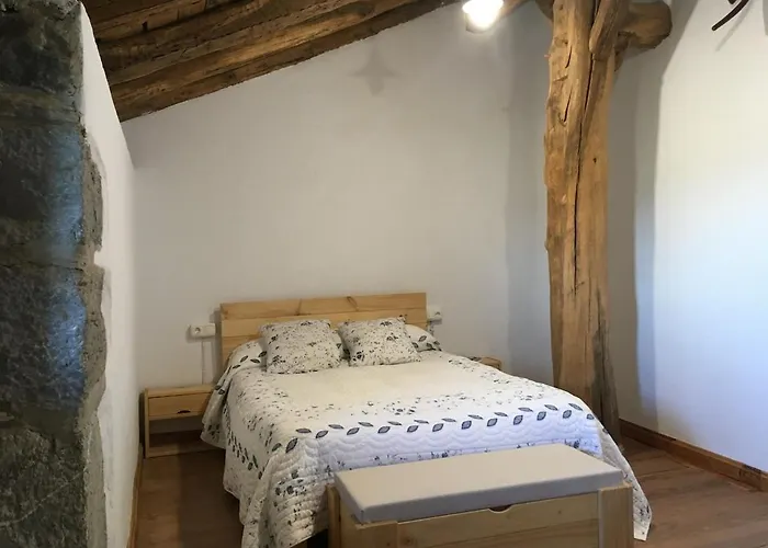 Agerre Berri 度假居 Larraul